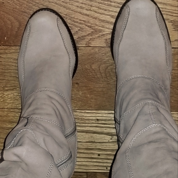 Suede Boots - Picture 5 of 14